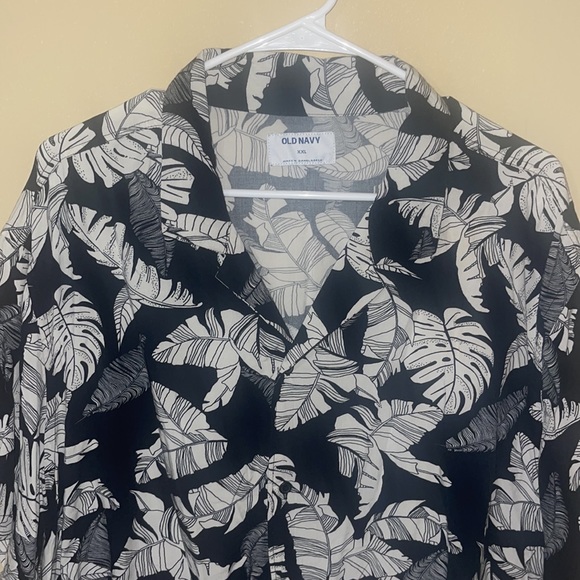 Button down for men - Picture 3 of 4